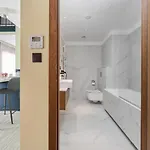 Aparthotel Gwarna City Center By Renters 3*