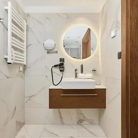Gwarna City Center By Renters 3* ורוצלב