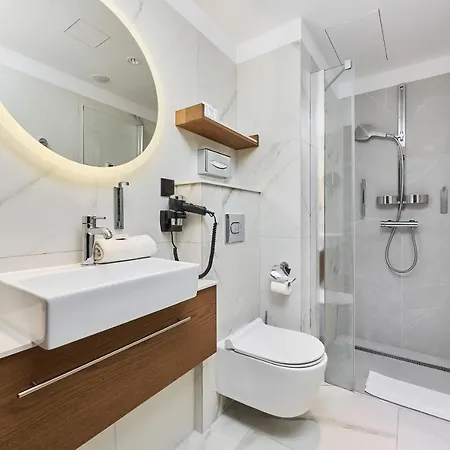 Gwarna City Center By Renters מלון דירות ורוצלב