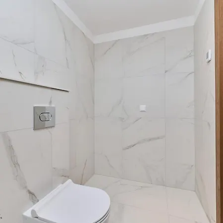 Gwarna City Center By Renters מלון דירות ורוצלב