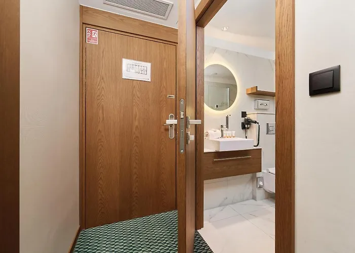 Gwarna City Center By Renters Hotel apartamentowy