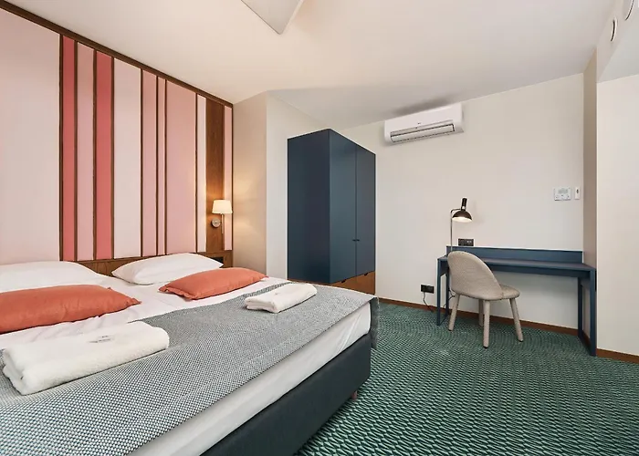 Hotel apartamentowy Gwarna City Center By Renters