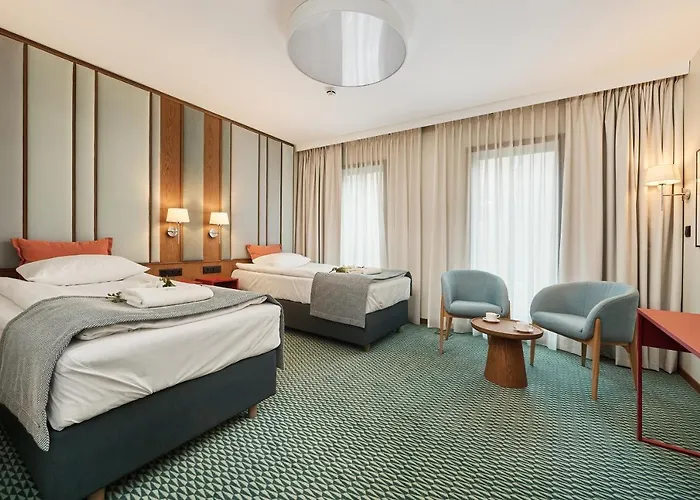 Gwarna City Center By Renters Aparthotel 3*