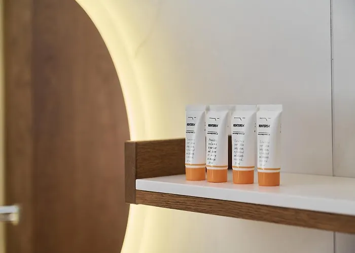 Aparthotel Gwarna City Center By Renters