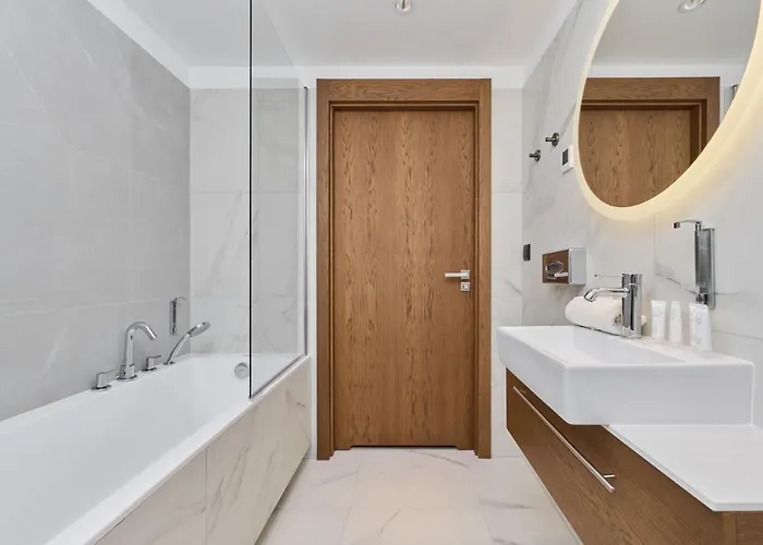 Gwarna City Center By Renters 3* Breslavia