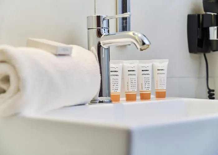 Gwarna City Center By Renters Aparthotel