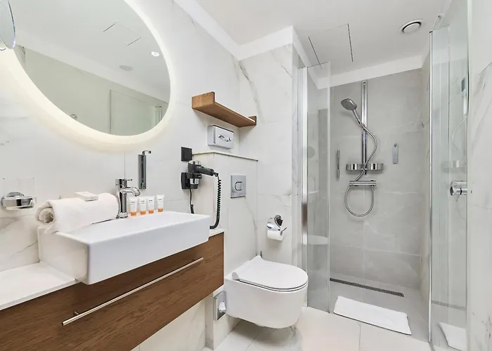 Gwarna City Center By Renters Aparthotel