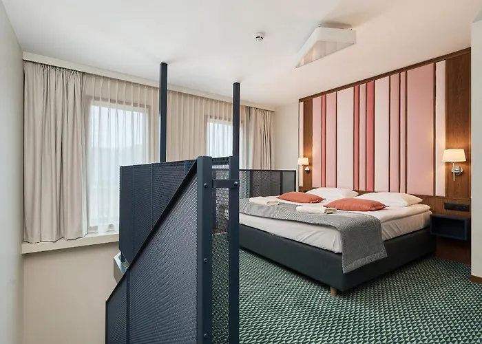 Gwarna City Center By Renters Aparthotel